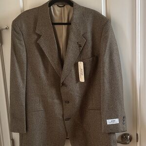 Classic Houndstooth Blazer in Brown